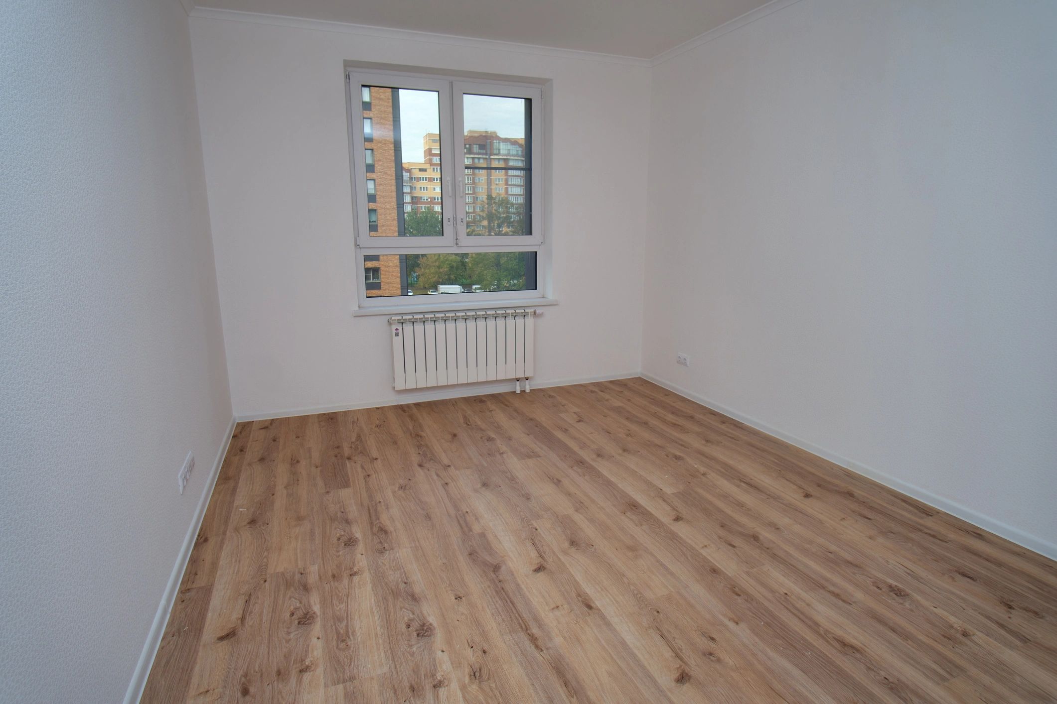 Clean empty apartment room ready for handover